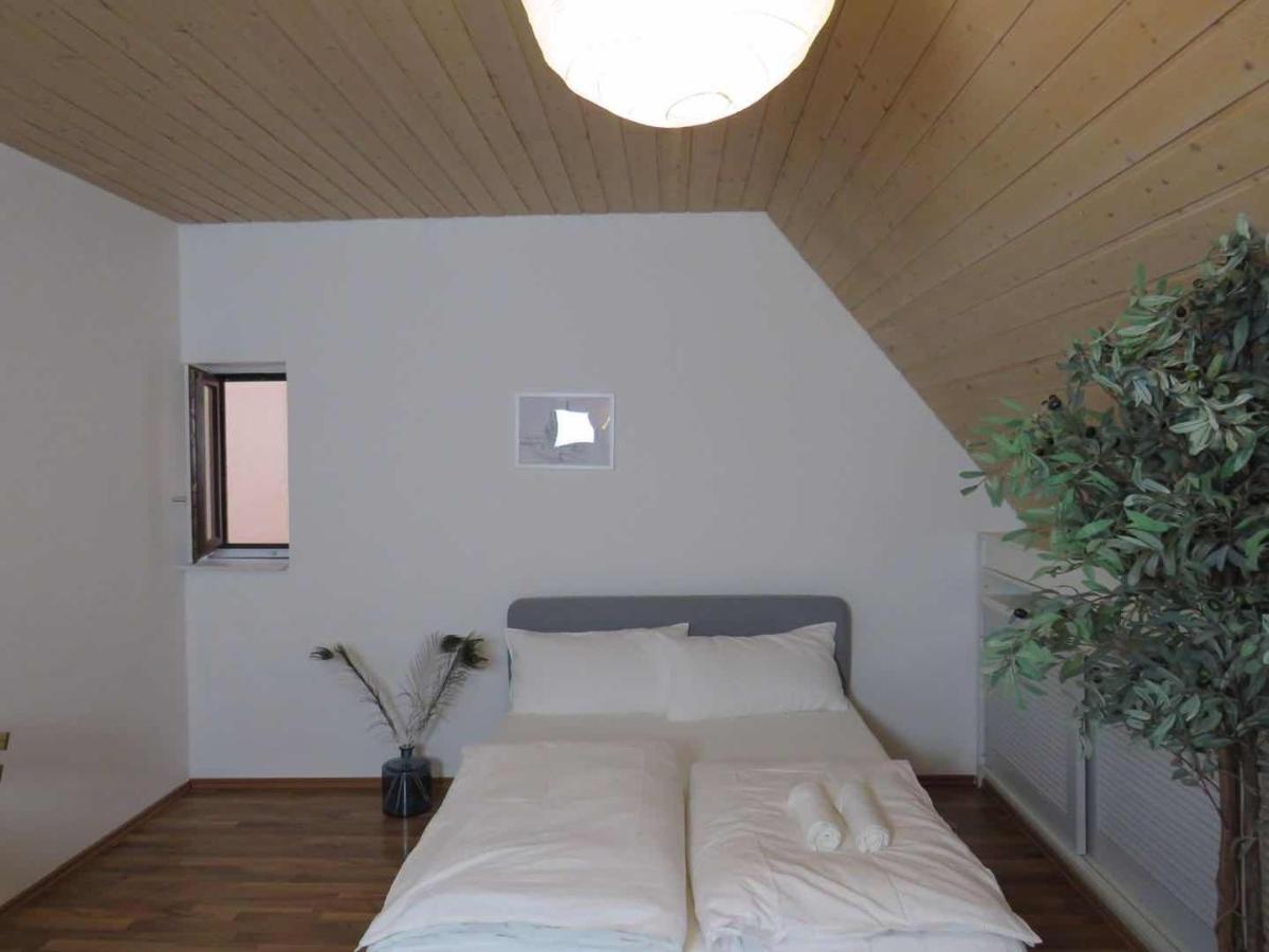Göppingen 3 Zimmer Wohnung Fuer Monteure מראה חיצוני תמונה